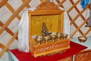 Бадма-лама: «Алтарь должен быть в каждом доме